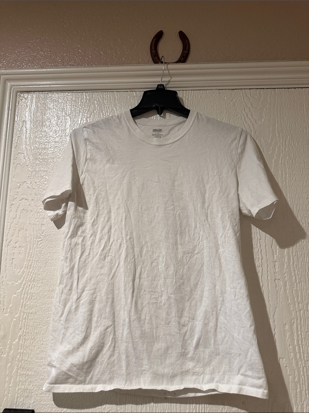 Kirklands White Short Sleeve Crew Neck Tee